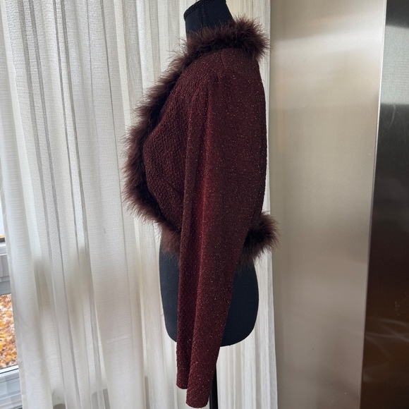 Vintage 80s bolero, burgundy gold thread, marabout feathers, Joseph Ribkoff, 8 - Picture 9 of 13